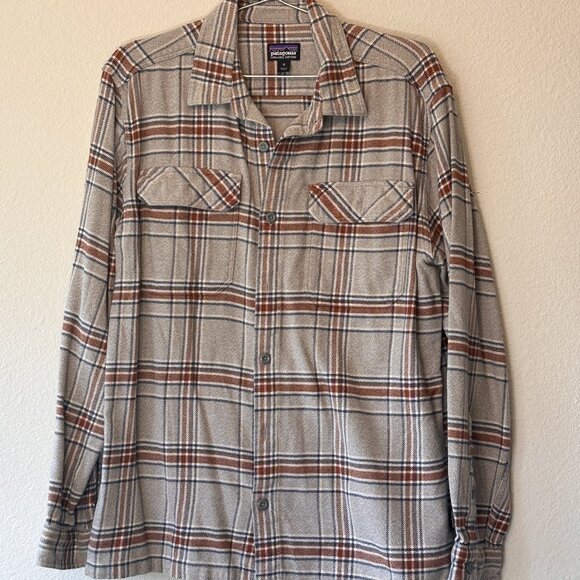 Patagonia Men's Long-Sleeved Midweight Fjord Flannel Shirt - Picture 1 of 6